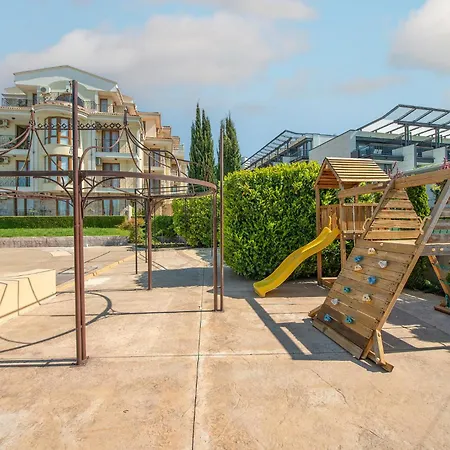 Royal Bay Апартаменти